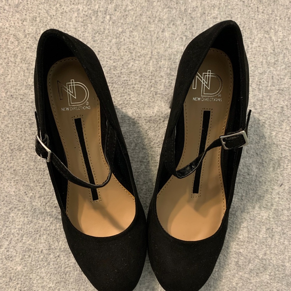Black Maryjane Heels - Picture 2 of 7